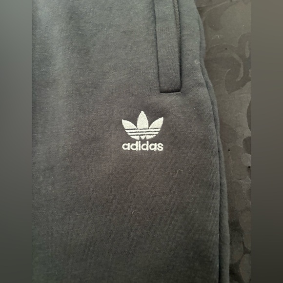 Addidas jogger’s - Picture 2 of 3